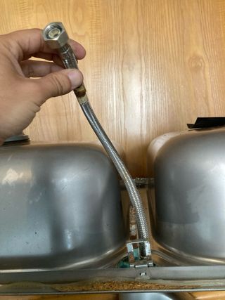 Fregadero doble marca Teka con grifo incluido