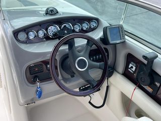 Embarcación Chaparral Sunesta 236