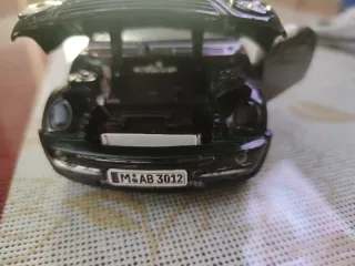 Mini Cooper Escala 1:18