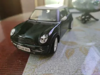 Mini Cooper Escala 1:18
