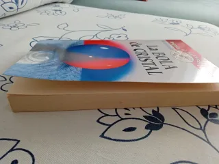 LA Bola De Cristal/the Crystal Ball (Spanish Ed...