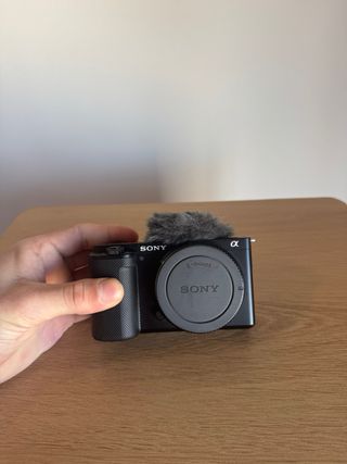 Cámara Sony ZVE-10 Negra