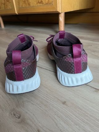 Zapatillas Adidas Moradas y Rosas