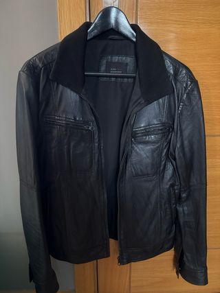 Chaqueta de cuero Zara Negra