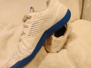 Zapatillas Fútbol Sala Talla 42 Blancas y Azules