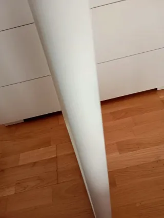 Specchio con cornice bianca