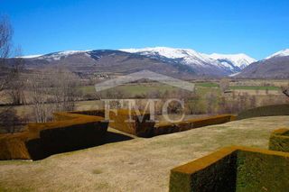 Casa adosada en venta en Puigcerdà