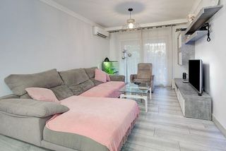 Casa adosada en venta en Cenes de la Vega