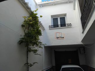 Casa adosada en venta en Valdepeñas