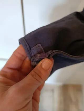 Tres pantalones de montar