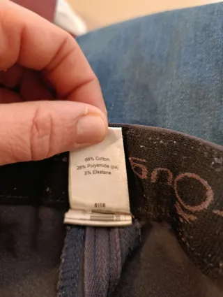 Tres pantalones de montar