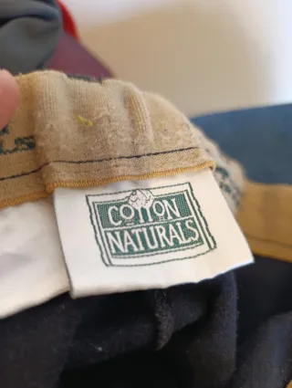 Tres pantalones de montar