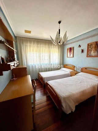 Casa adosada en venta en Baños de Río Tobía