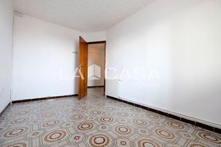 Piso en venta en La Prosperitat en Barcelona