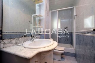 Piso en venta en La Prosperitat en Barcelona