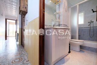 Piso en venta en La Prosperitat en Barcelona