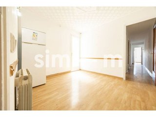 Piso en venta en Remei-Montseny-La Guixa en Vic