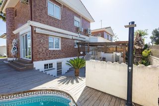 Chalet en venta en Montealegre en Eliana (l´)