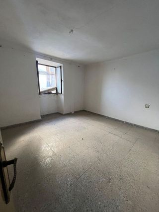 Casa adosada en venta en Mengíbar