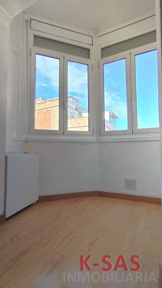 Ático en venta en Sant Antoni en Barcelona