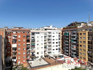 Ático en venta en Sant Antoni en Barcelona