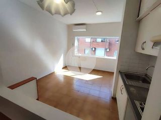 Piso en venta en Porta en Barcelona