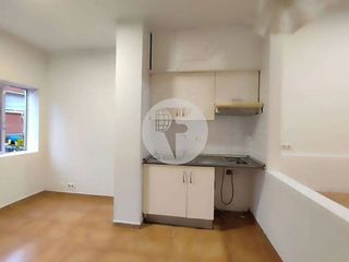 Piso en venta en Porta en Barcelona