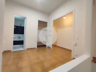 Piso en venta en Porta en Barcelona