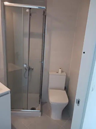 Alquiler habitación exterior,soleada,terraza comun