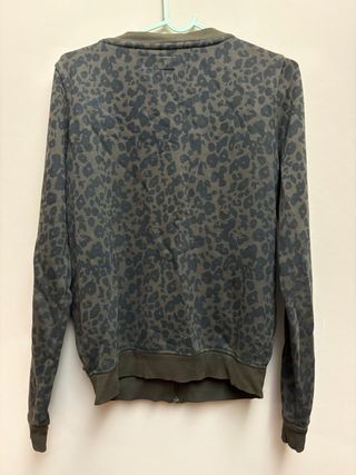 Chaqueta Pepe Jeans con estampado animal