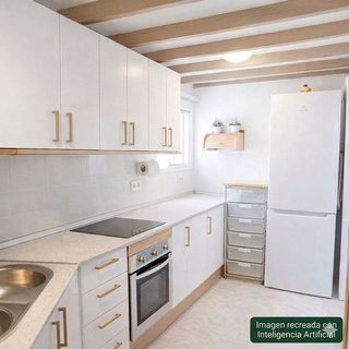 Piso en venta en Playamar en Torremolinos