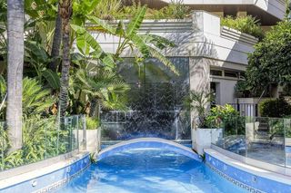 Piso en venta en Puerto Banús en Marbella