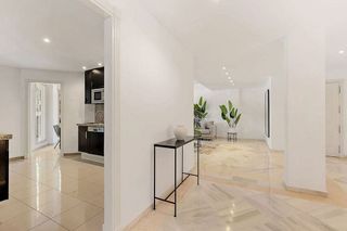 Piso en venta en Puerto Banús en Marbella