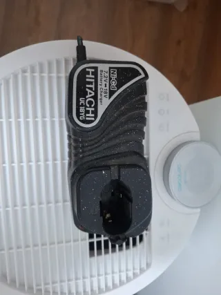 Cargador Hitachi UC18YG 7.2V-18V Ni-Cd