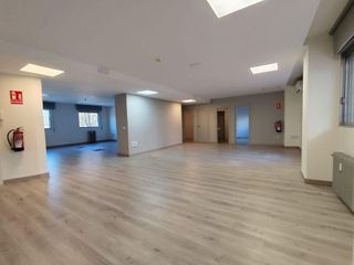 Oficina en venta en Centro en Cáceres