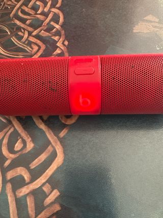 Altoparlante Beats Bluetooth Rosso