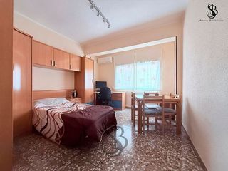 Piso en venta en Los Ángeles en Alicante