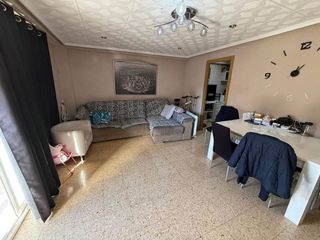 Piso en venta en L´Illa perduda en Valencia