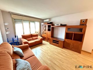 Piso en venta en Parla Este en Parla