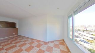 Piso en venta en Playamar en Torremolinos