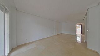 Piso en venta en Paraíso - Atalaya- Benamara en Estepona