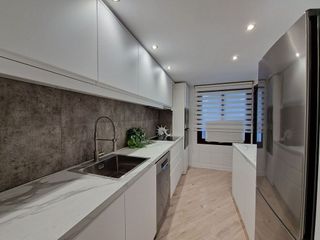 Piso en venta en Nueva Andalucía centro en Marbella