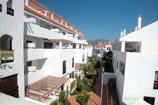 Piso en venta en Nueva Andalucía centro en Marbella