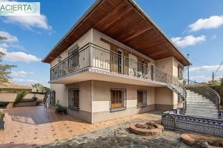 Chalet en venta en Gójar