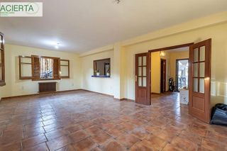 Chalet en venta en Gójar