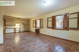 Chalet en venta en Gójar