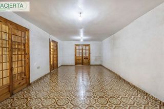 Chalet en venta en Gójar