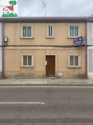 Chalet en venta en Peñafiel