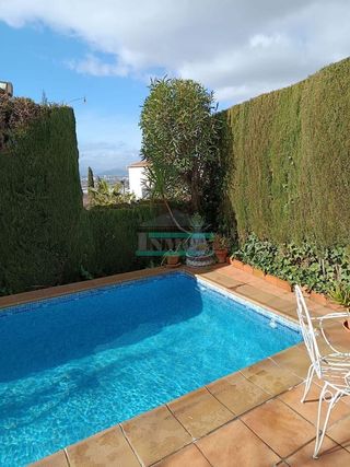 Casa pareada en venta en Zubia (La)