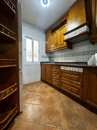 Piso en alquiler en Peñamefecit - Avda Barcelona en Jaén